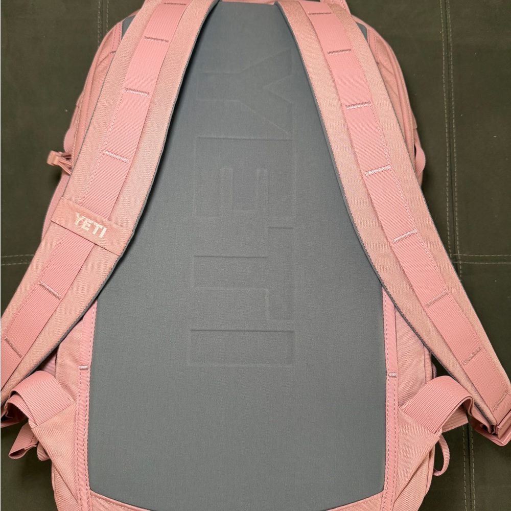 YETI Crossroads 27L Pink Backpack - Picture 3 of 6